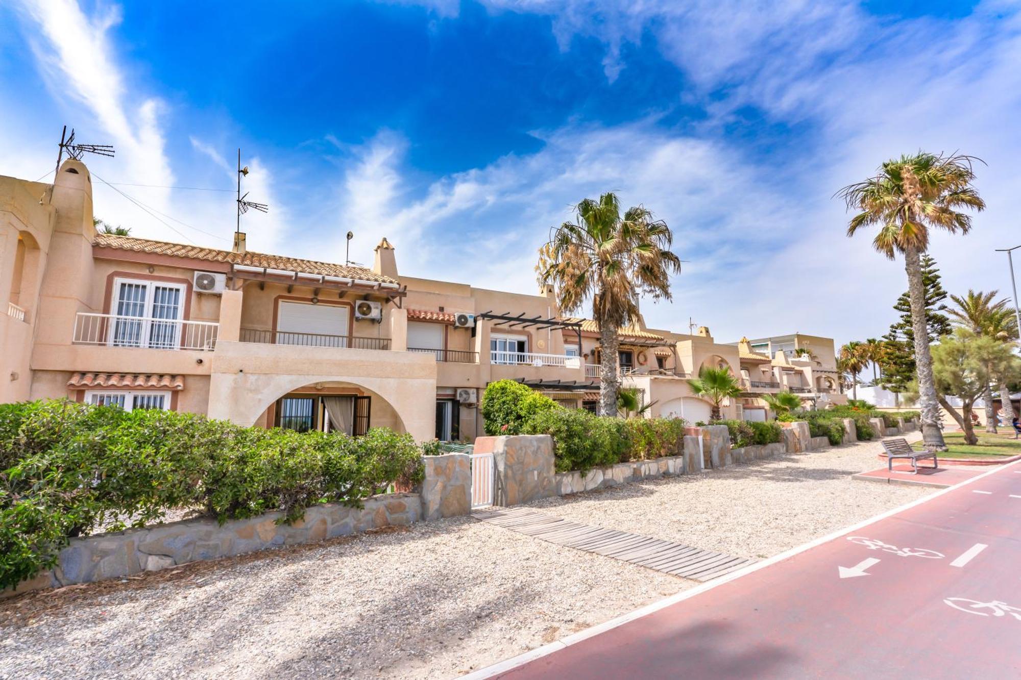 Apartment Beachhouse Playa R&r *